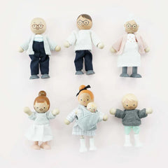 wooden dolls house family (revamp 2024)